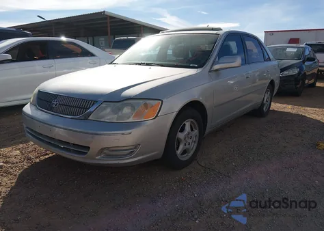 2000 Toyota Avalon Xl z USA, uszkodzony, nr VIN 4T1BF28B3YU020493